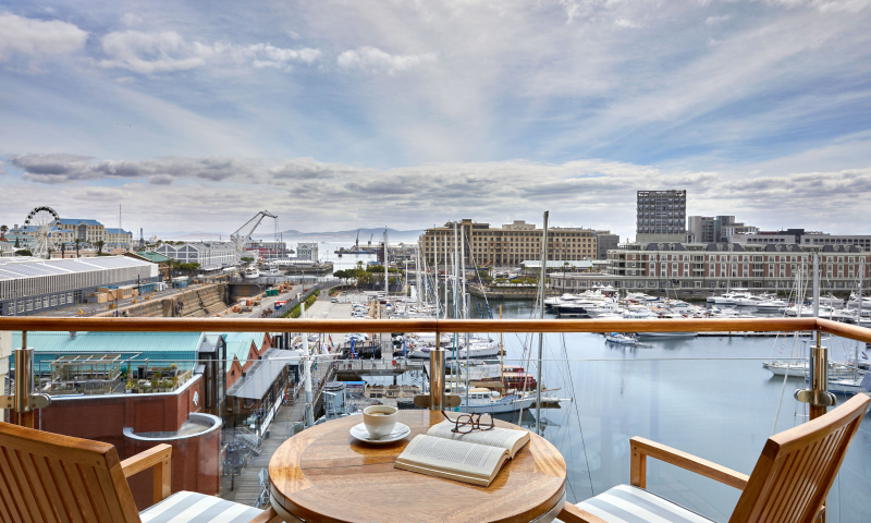 OO Cape Town Accommodation Marina Harbour View 420 003