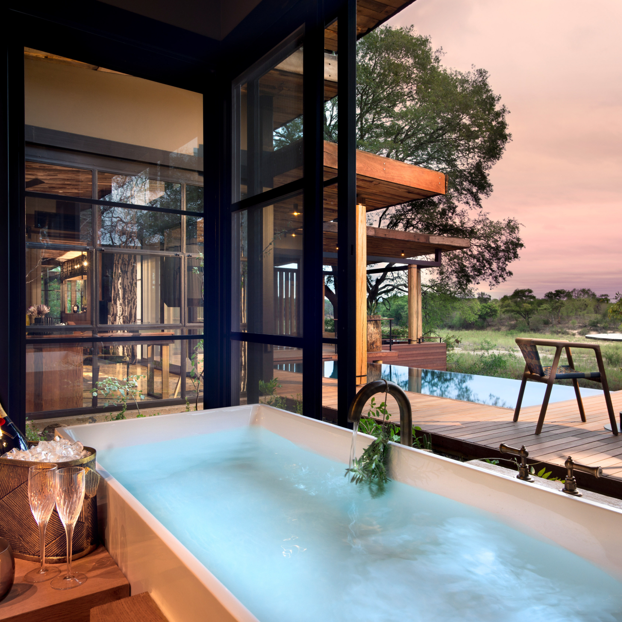 Copy of Beyond Bathrooms with a view at and Beyond Tengile River Lodge 2 High Resolution Width5000px