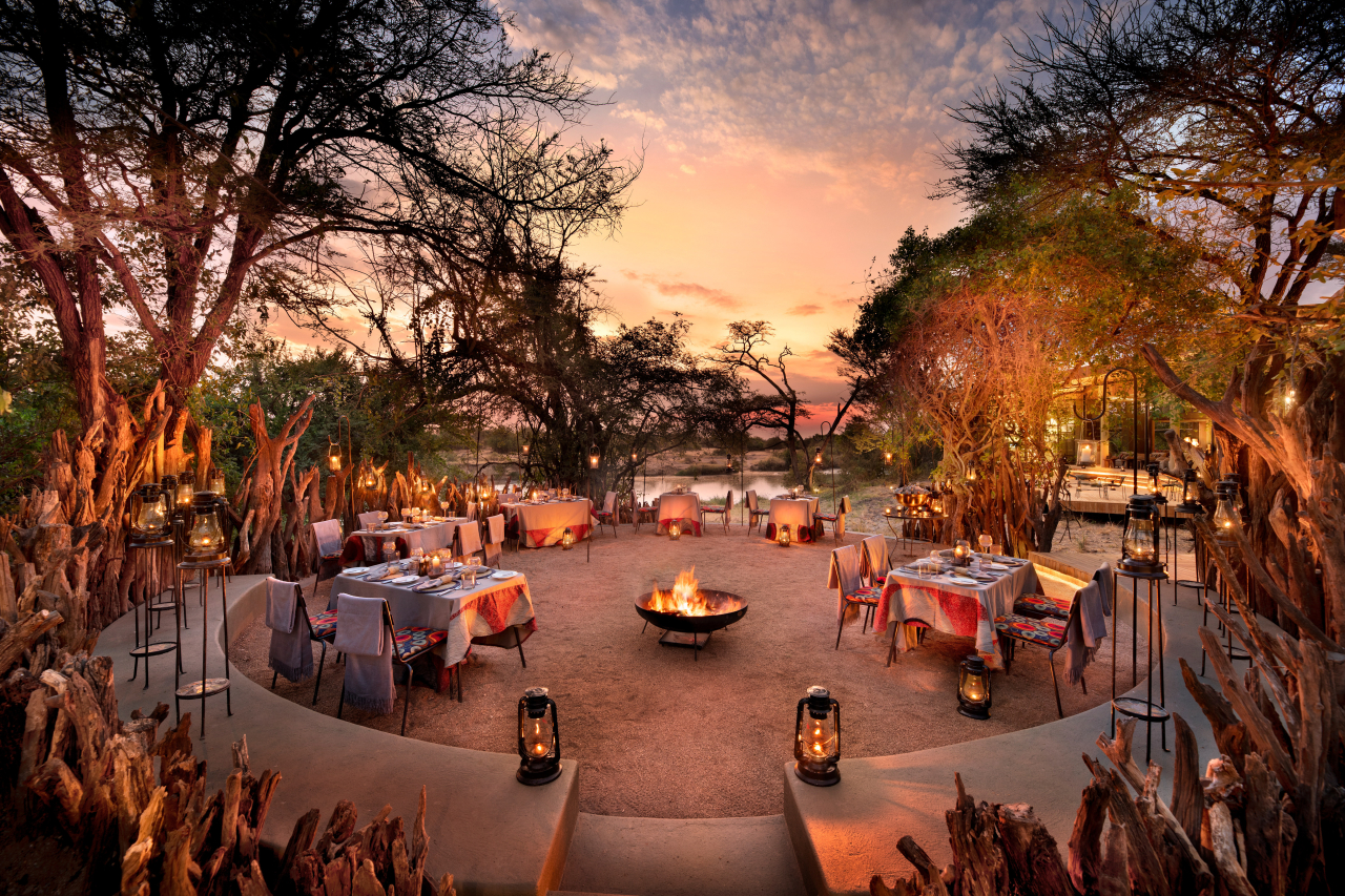 Beyond Tanzania Grumeti Serengeti River Lodge Experiences Boma dinner 1 High Resolution Width5000px