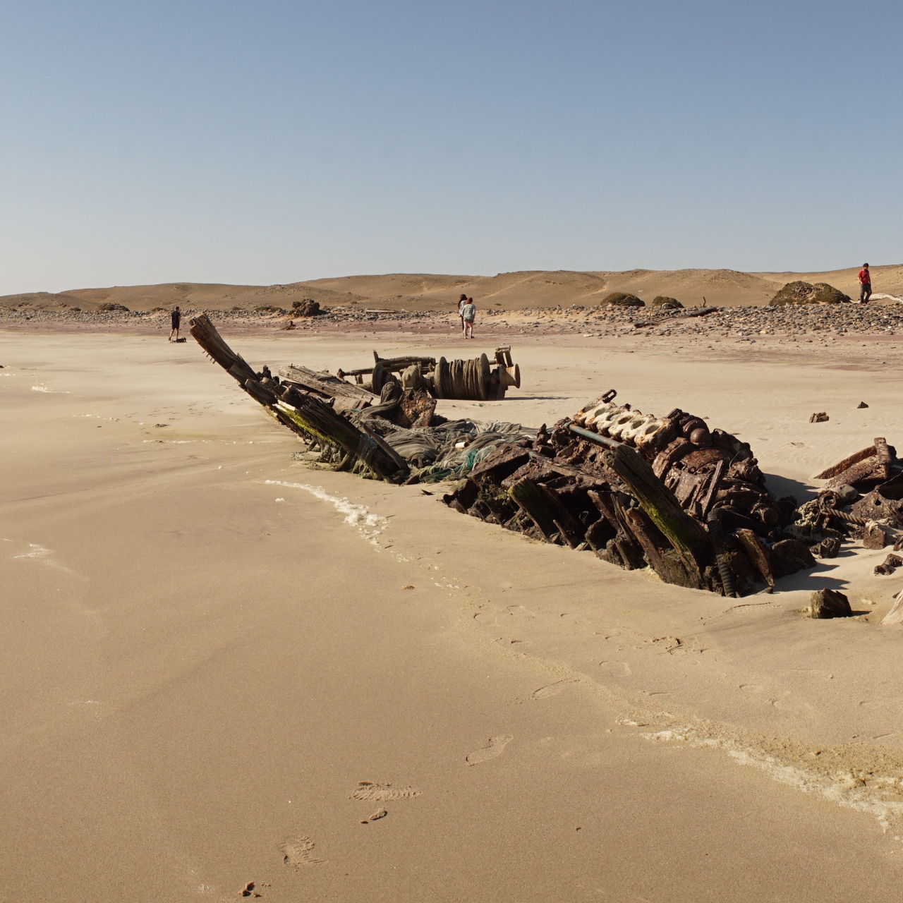 Banner skeleton coast Christopher