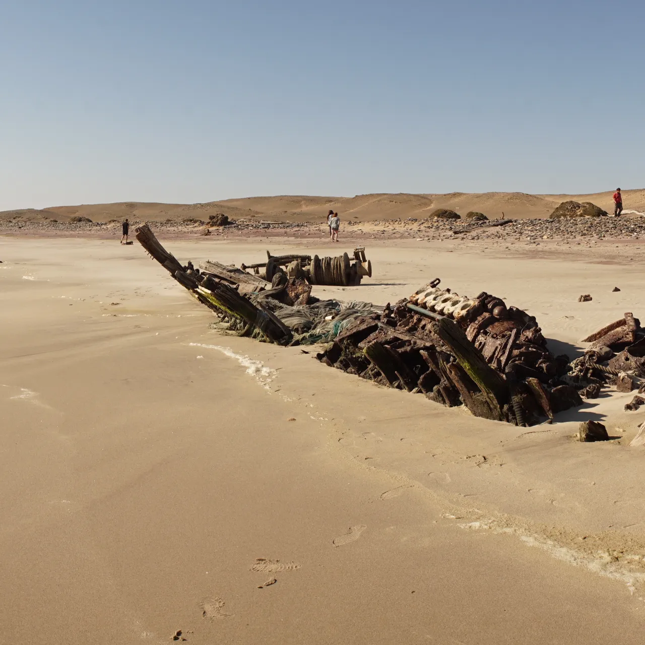 Banner skeleton coast Christopher